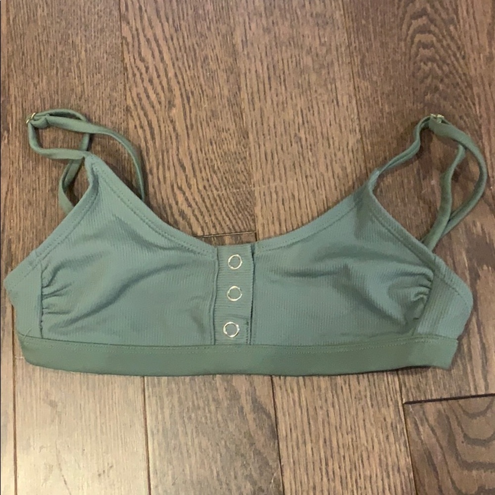 bikini - Picture 3 of 4